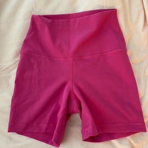 hot pink yogalicous biker shorts